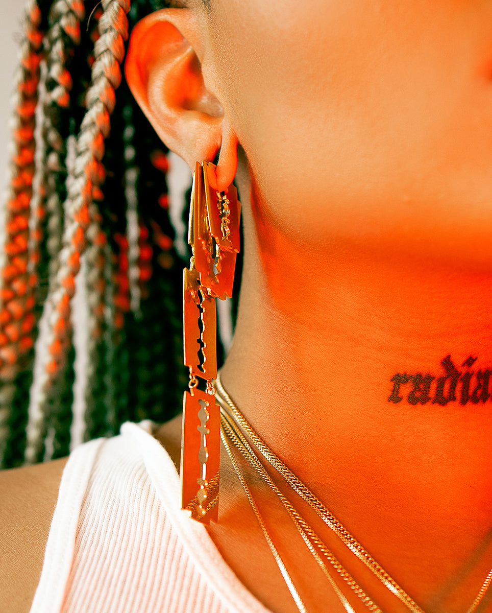 MINI NEW EDGE RAZOR SINGLE EARRING – JOHNNY NELSON